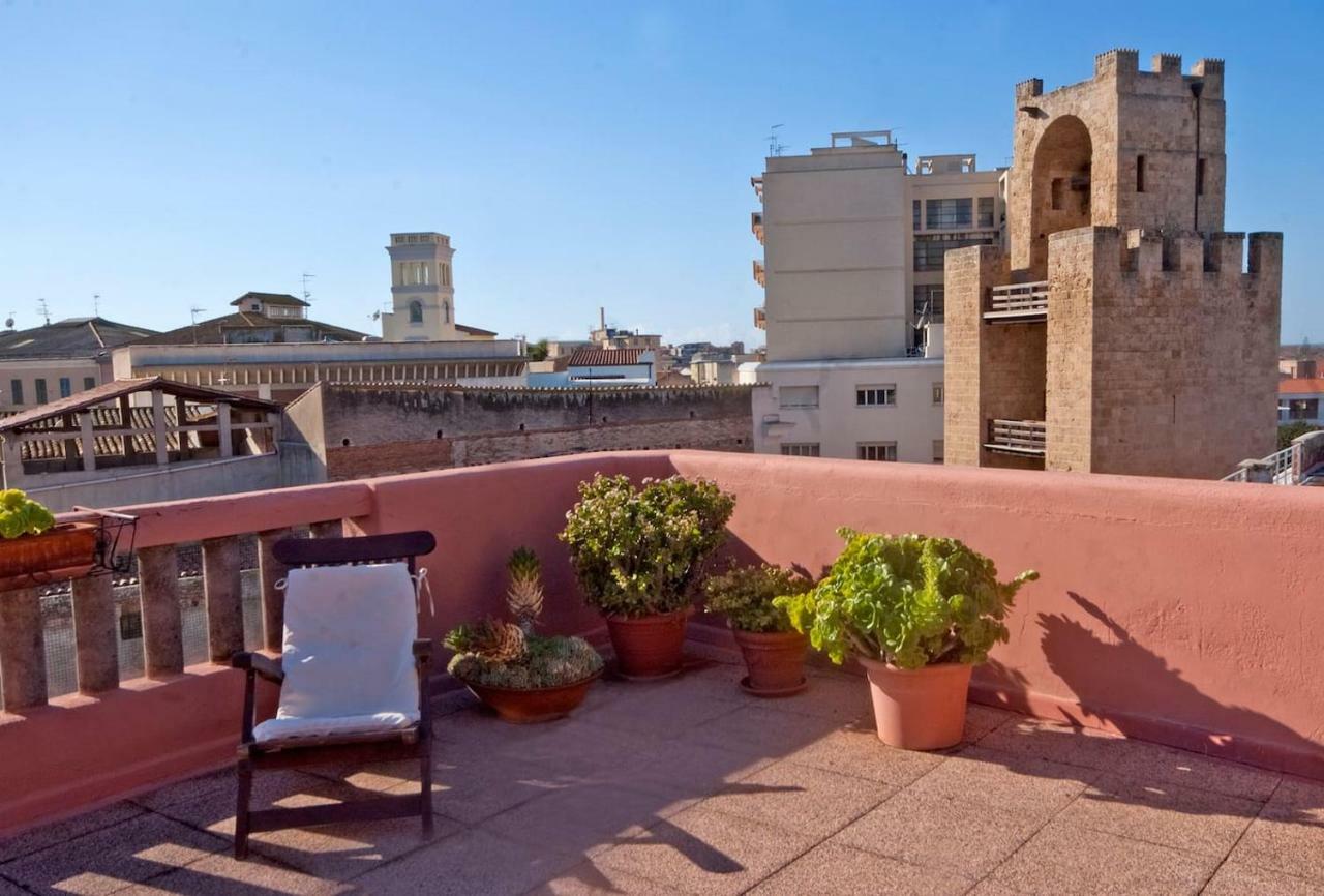 Attico In Centro Con Vista Della Torre - Cozy Penthouse Facing To The Tower Apartment Ористано Екстериор снимка