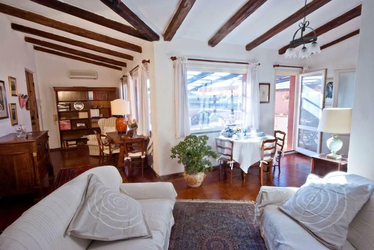 Attico In Centro Con Vista Della Torre - Cozy Penthouse Facing To The Tower Apartment Ористано Екстериор снимка